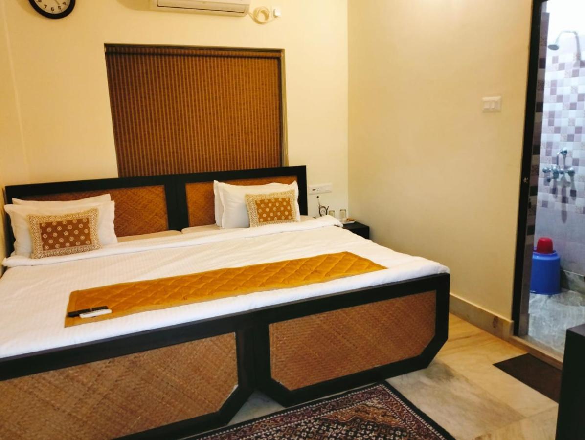Hotel Kolam Shānti Niketan Exteriér fotografie